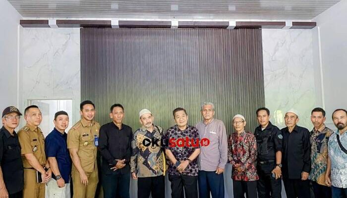 Rapat Tokoh Adat Semende Panas, Soal Pemberian Gelar Pejabat