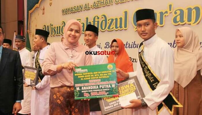 31 Siswa Berprestasi Terima Reward dari BSB Syariah Baturaja