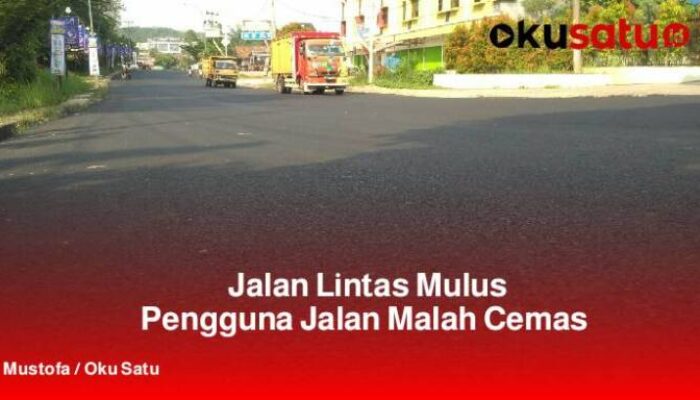 Jalan Depan GOR Mulus, Pengendara Kok Malah Was-was