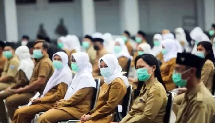 Berbahagialah, PHK Masal Honorer Batal, Ada Potensi Honorer Diangkat Jadi PNS