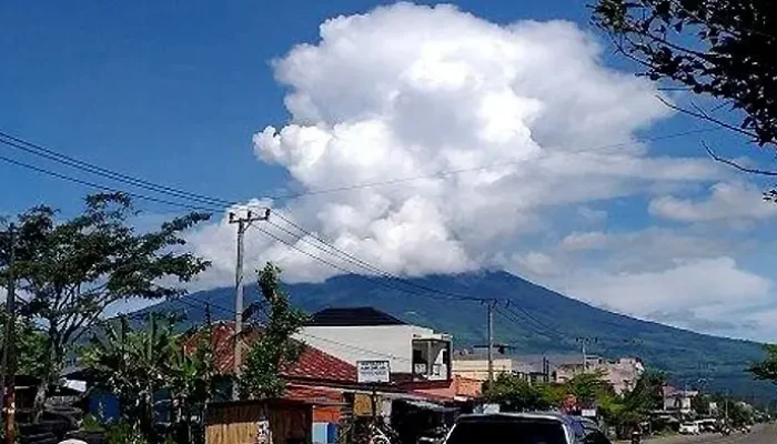 Gunung Dempo Level Waspada, Pengunjung Dilarang Mendekati Radius 1 KM