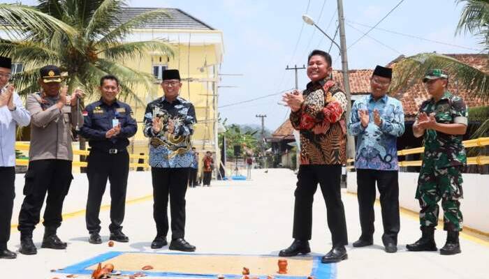 Tiga Jembatan Baru di OKU Diresmikan Gubernur Sumsel H Herman Deru