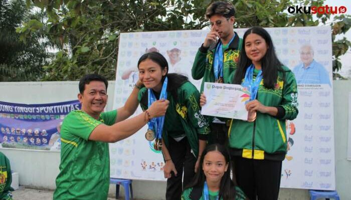 Aquatik Oku Selatan Sokong 14 Medali 