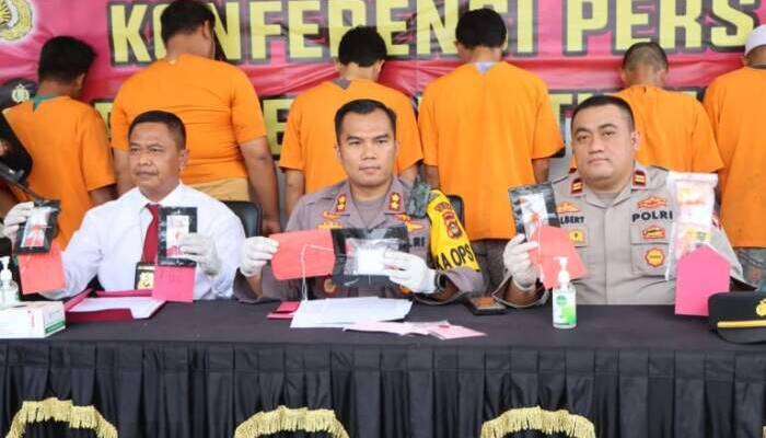 Sebulan, Polres OKUT Amankan 126,49 gram dan 6 Ekstasi dari 6 Tersangka