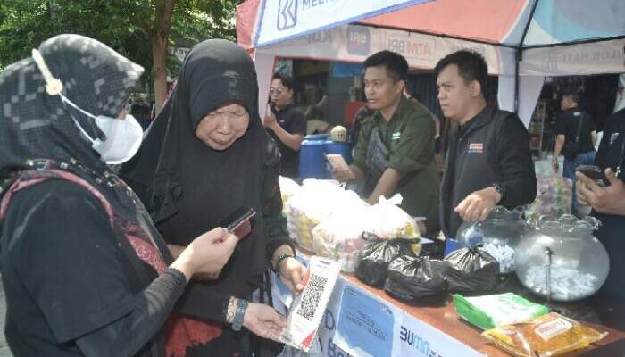 Dorong Inklusi Keuangan dan Tingkatkan Literasi Digital, BRI BO Baturaja Luncurkan Program Dagang Mudah Belanja Murah di Pasar Baru Baturaja