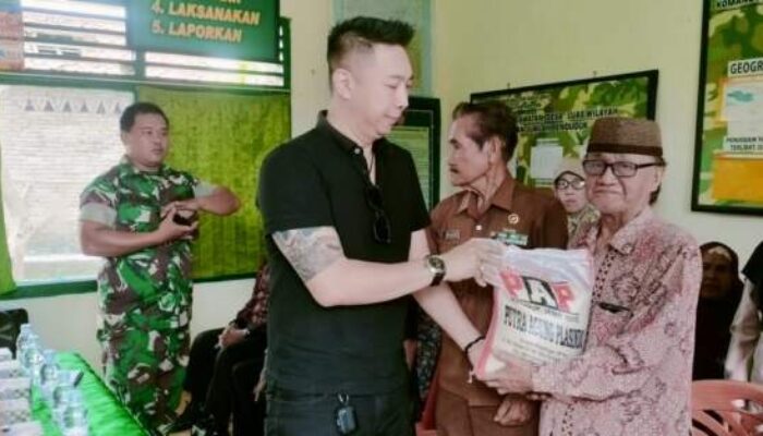 Baksos Rutin CV Putra Agung Plasindo di OKU Raya