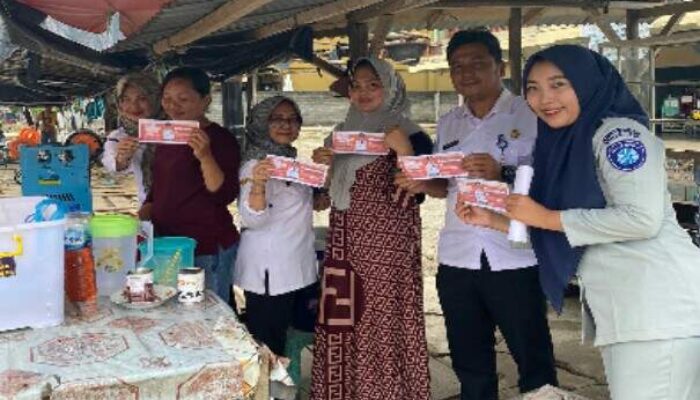 Gencarkan Informasi Pemutihan Pajak Kendaraan Bermotor, Samsat OKU II Sasar Pasar Sinar Peninjauan