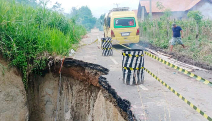 Jalan Provinsi di Kabupaten OKU Selatan Nyaris Putus