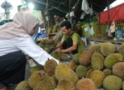 Durian Lokal Banjiri Baturaja, Harga Murah Rasa Cetar Membahana