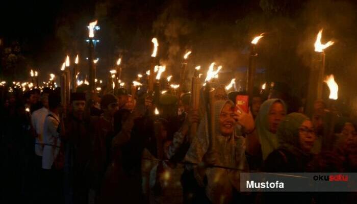 Pawai Obor di Baturaja Sedot Perhatian Warga, Mereka Pesan Begini