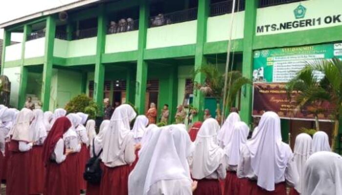 Tes Penerimaan Siswa Baru MTs N 1 OKU, Kepala Mts N 1 : Semoga Lulus Semua