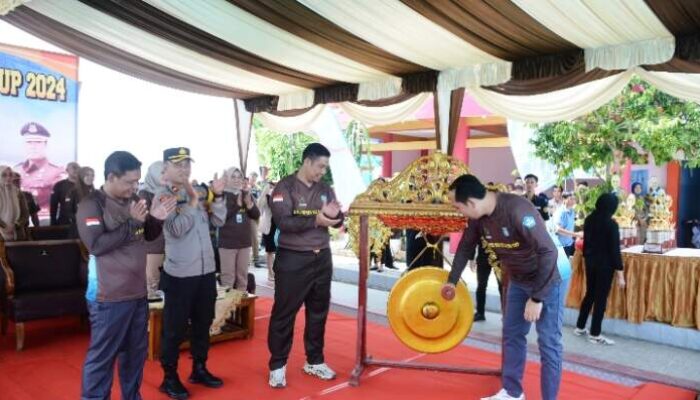 Buka Lomba Renang, Bupati OKU Selatan dan Kejari Pesan Begini