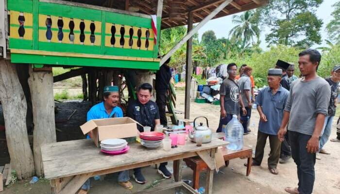 Dua Rumah Hangus Terbakar, Tim Fery-Herly Hadir Beri Dukungan, Fenus : Harap Korban Tetap Tabah