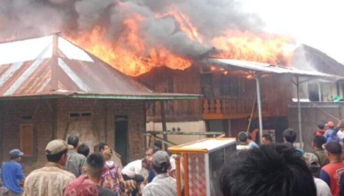 Rumah Terbakar, Empat Rusak Berat, Empat Rusak Ringan di Ulu Danau,  Begini Kronologinya