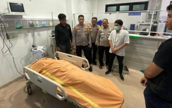 korban kecelakaan kereta api di perlintasan tanpa palang pengaman di Kota Prabumulih.
