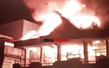 Pasar inpres Muara enim terbakar. Puluhan lapak ludes disantap si Jago merah.