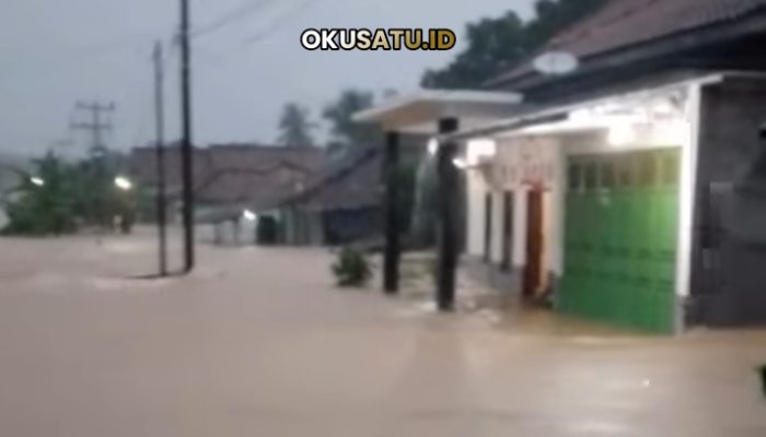 Banjir OKU Timur Rendam Puluhan Rumah di Tiga Kecamatan