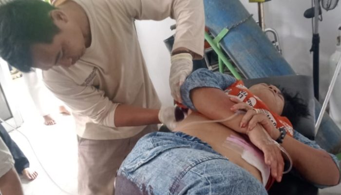 Cemburu Buta, Suami Kalap Bantai Istri dengan Pisau 