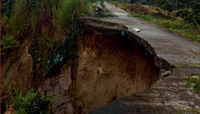 Longsor Putus Jalan Talang Baru–Bunga Mas OKU Selatan