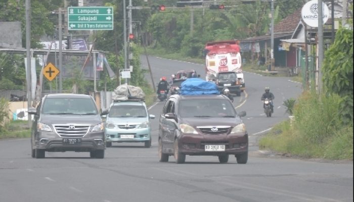 Jalinsum Sepi Kendaraan Pemudik, Warga : Sejak Tol Dibuka