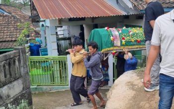 Empat Hari Tersiksa Usai Berbuka Mie Ayam, ES Wafat Dini Hari
