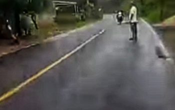 Solar Berceceran di Jalan Raya, Waspada yang Melintas di Tanjung Dalam