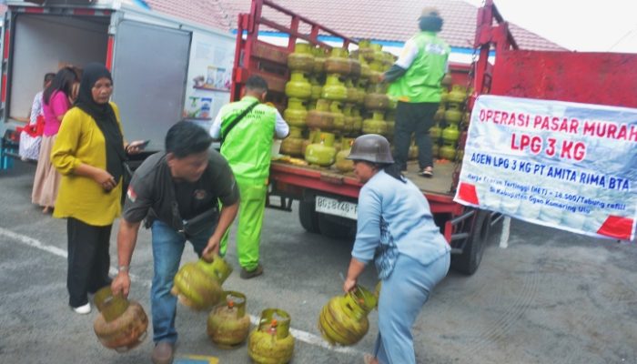 PT Amita Rima Baturaja Tabur Gas 3 KG di Operasi Pasar Murah di Satlantas Polres OKU