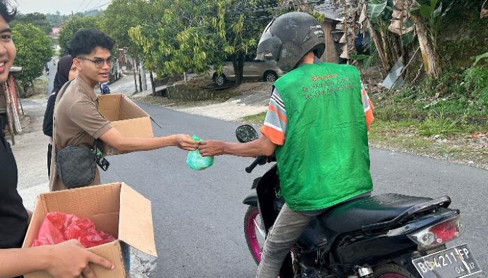 Semarak Berbagi Takjil di Masjid Al Furqon, Pengurus – IRMA Al-Furqon  Berbagi Takjil