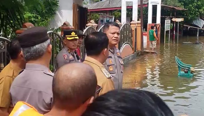 Dirikan Dapur Umum di Dekat KUA Baturaja Timur, Kapolres OKU : Siang Ini Dibangun