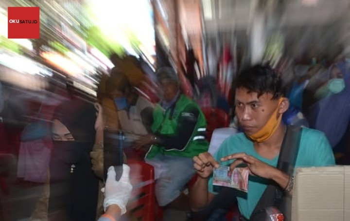 Belasan ribu lebih Keluarga Penerima Manfaat (KPM) tidak lagi menerima bantuan sosial (Bansos). Foto : Mustofa / okusatu.id