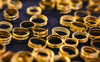 kenaikan harga emas dunia april 2026 grafik tajam