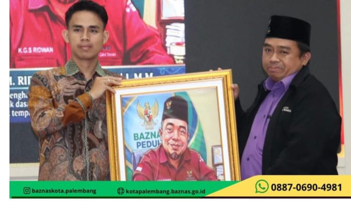 Keren! Ketua Baznas Kota Palembang , Kgs M.Ridwan Nawawi dapat Gelar Tokoh Inspirasi Keadilan Sosial