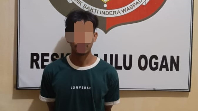 Kabur dari kejaran petugas selama 4 bulan, setelah membawa kabur sepeda motor dan senapan angin milik Septiando (28), Zalpian akhirnya meringkuk di sel penjara Polres OKU.