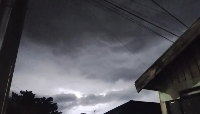 Pertumbuhan Awan Cumulonimbus Terdeteksi dì OKU, BPBD OKU : Terdeteksi dì 6 Kecamatan