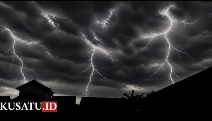 Cuaca Pagi Cerah Syahdu, Awas 13 Wilayah Diperkirakan BMKG Sumsel Hujan Turun Siang Nanti 