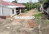 Janji Tinggal Janji? Warga Bikin Emosi! Jalan Becek, Air Tak Ada! Warga Sekarjaya Ngeluh