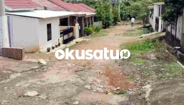 Janji Tinggal Janji? Warga Bikin Emosi! Jalan Becek, Air Tak Ada! Warga Sekarjaya Ngeluh