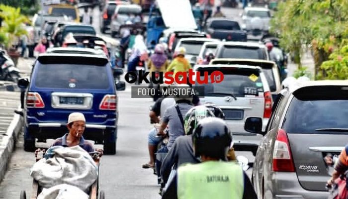 Denda Rp50 Juta Intai Kendaraan Terparkir Liar