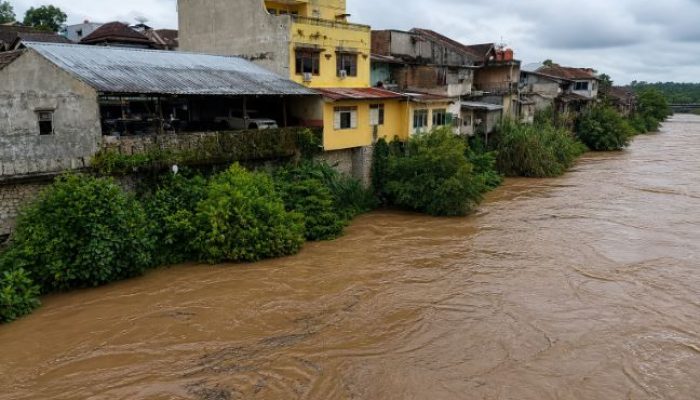 Debit Air Sungai Saka Selabung Naik, Warga Bantaran Diminta Waspada