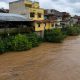 Kondisi Sungai Saka Selabung meluap dan mengalir deras di Muaradua OKU Selatan