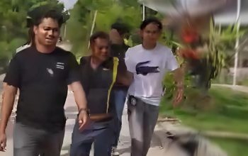 Pelaku penganiayaan di OKU Selatan saat diamankan polisi usai melakukan kekerasan terhadap adik kandung