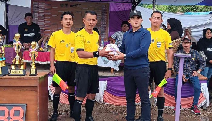 Turnamen Sepak Bola Piala Ketua DPRD Provinsi Sumatera Selatan Dimulai