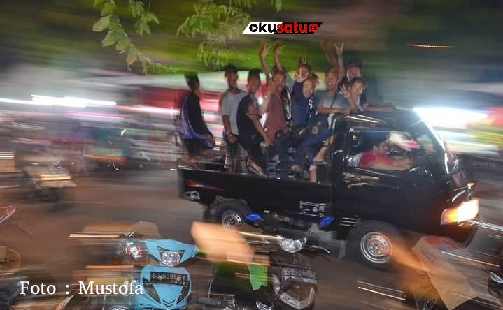 Kendaraan yang pajaknya akan jatuh tempo, siap-siap didatangi petugas gabungan. Foto : Mustofa.
