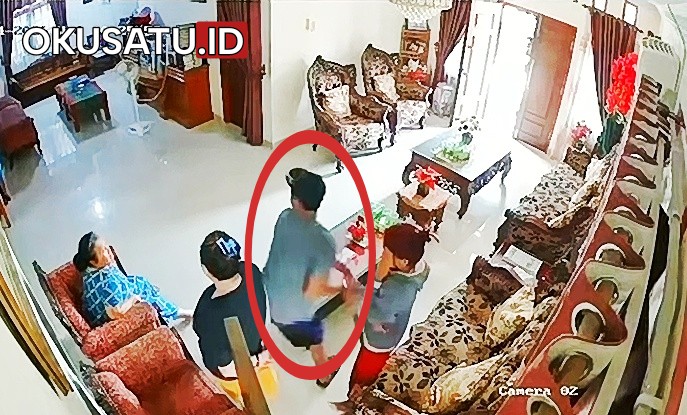 Pelaku pembunuhan wanita lansia di Riau, saat ini tengah diburu polisi. Diduga, mantu dalang pembunuhan tersebut.